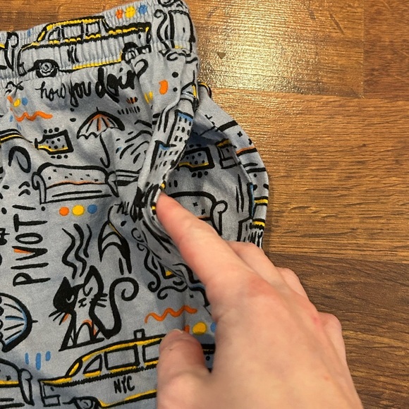 Adult Lunch Box Friends TV Show Pajamas Size Small Men’s Women’s Pockets Lounge - Picture 5 of 7